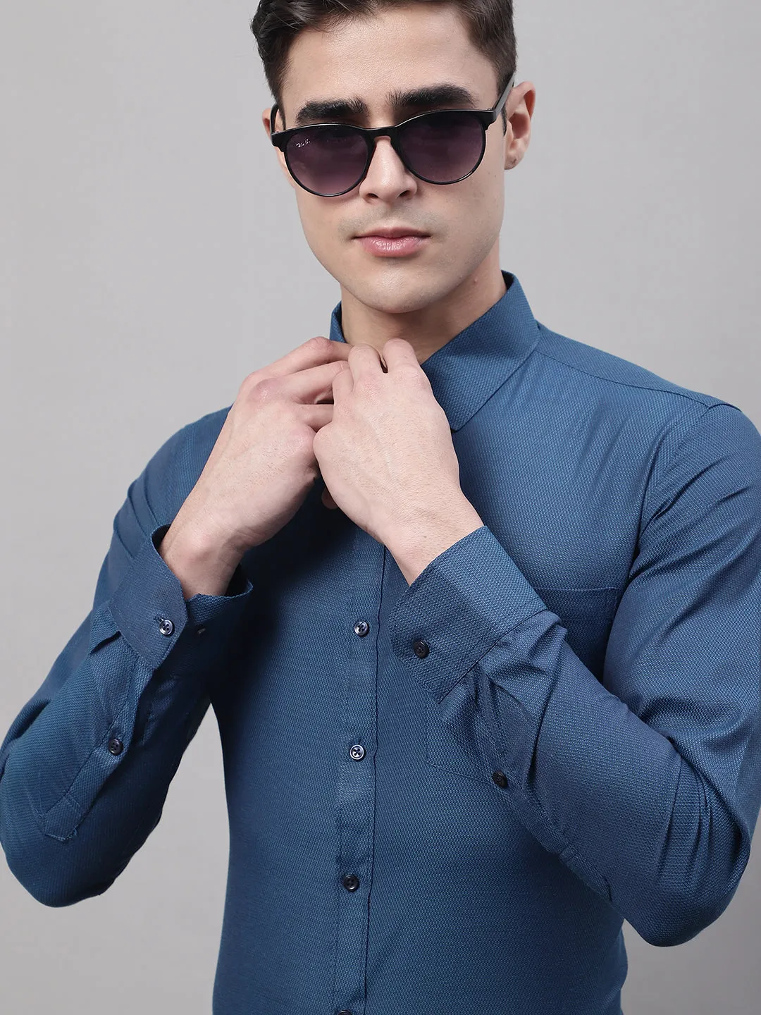 Style Quotient Men Blue Solid Self Design Polycotton Regular Fit Formal  Shirt